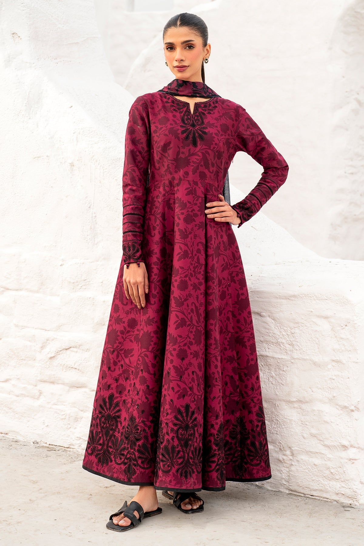 EMBROIDERED LAWN USE-9271