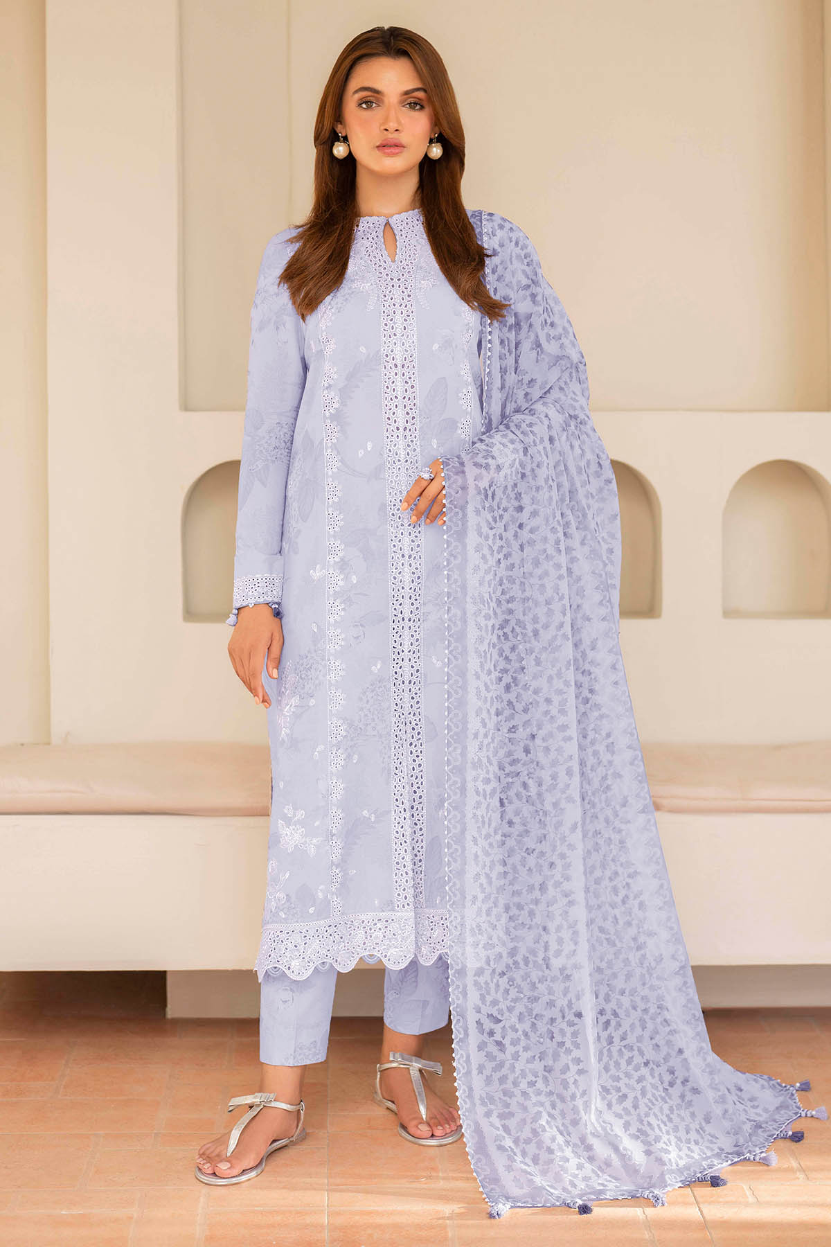 EMBROIDERED LAWN USE-9049