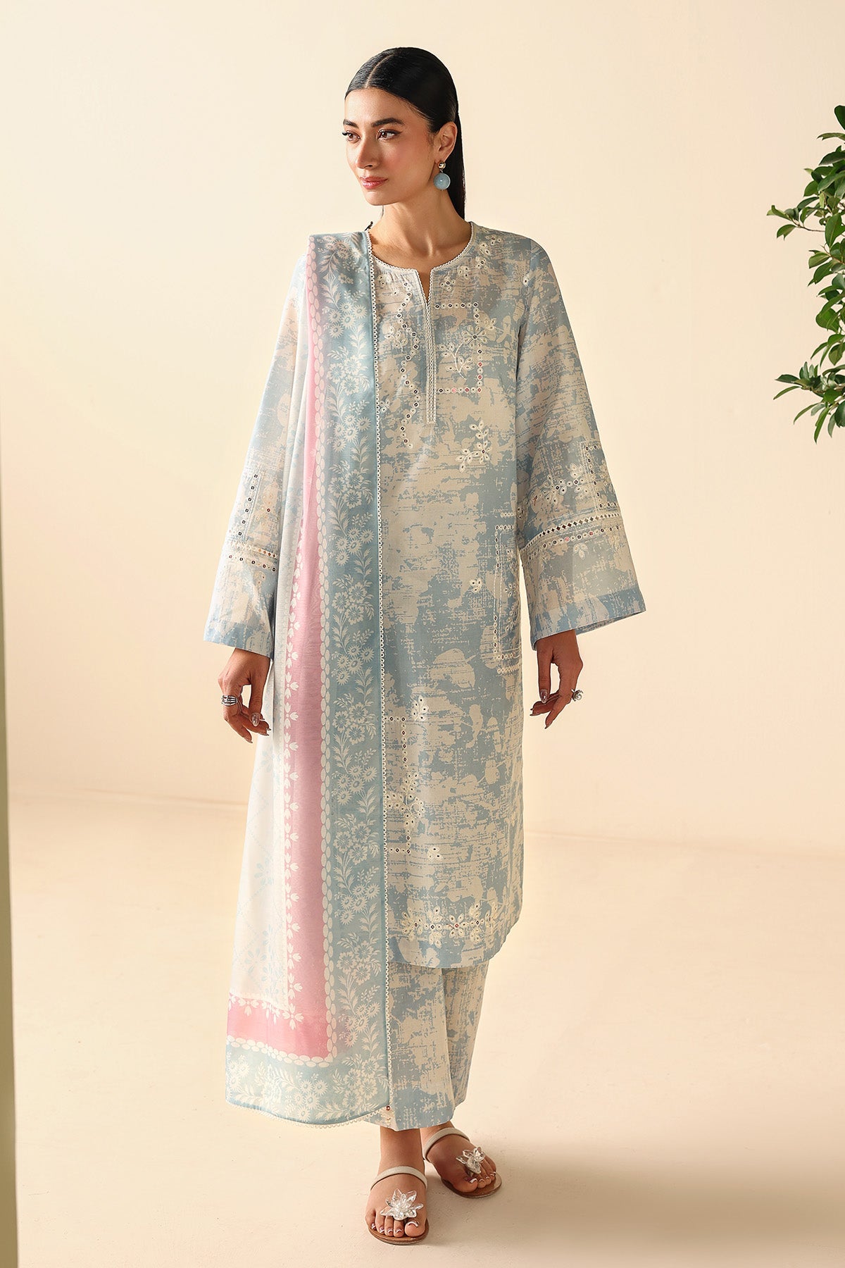 EMBROIDERED LAWN USE-9328
