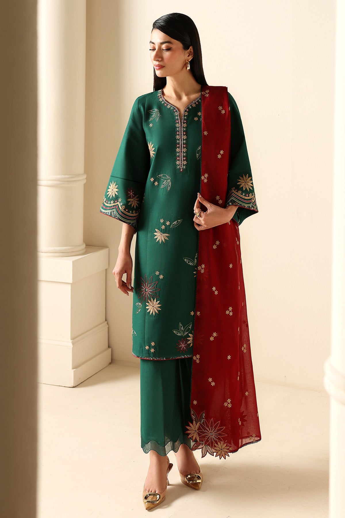EMBROIDERED LAWN USE-9272