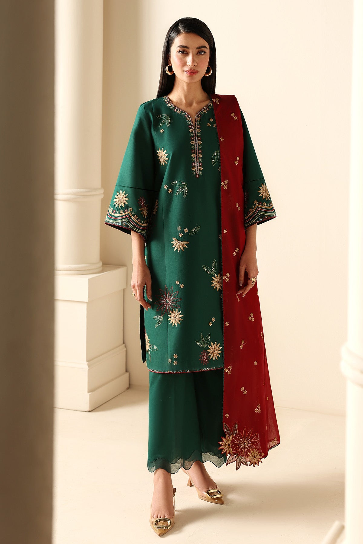 EMBROIDERED LAWN USE-9272