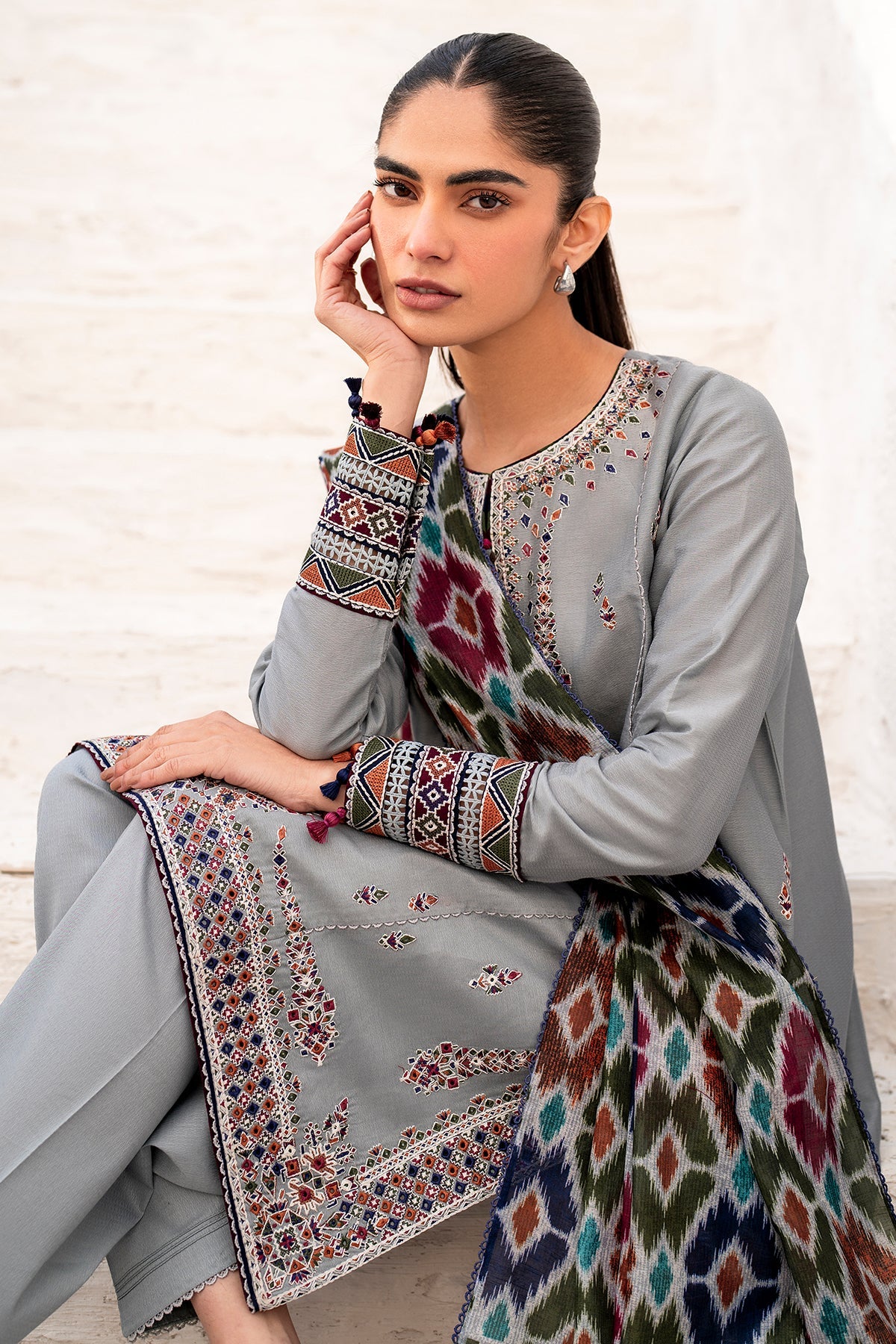 EMBROIDERED DOBBY LAWN USE-9123