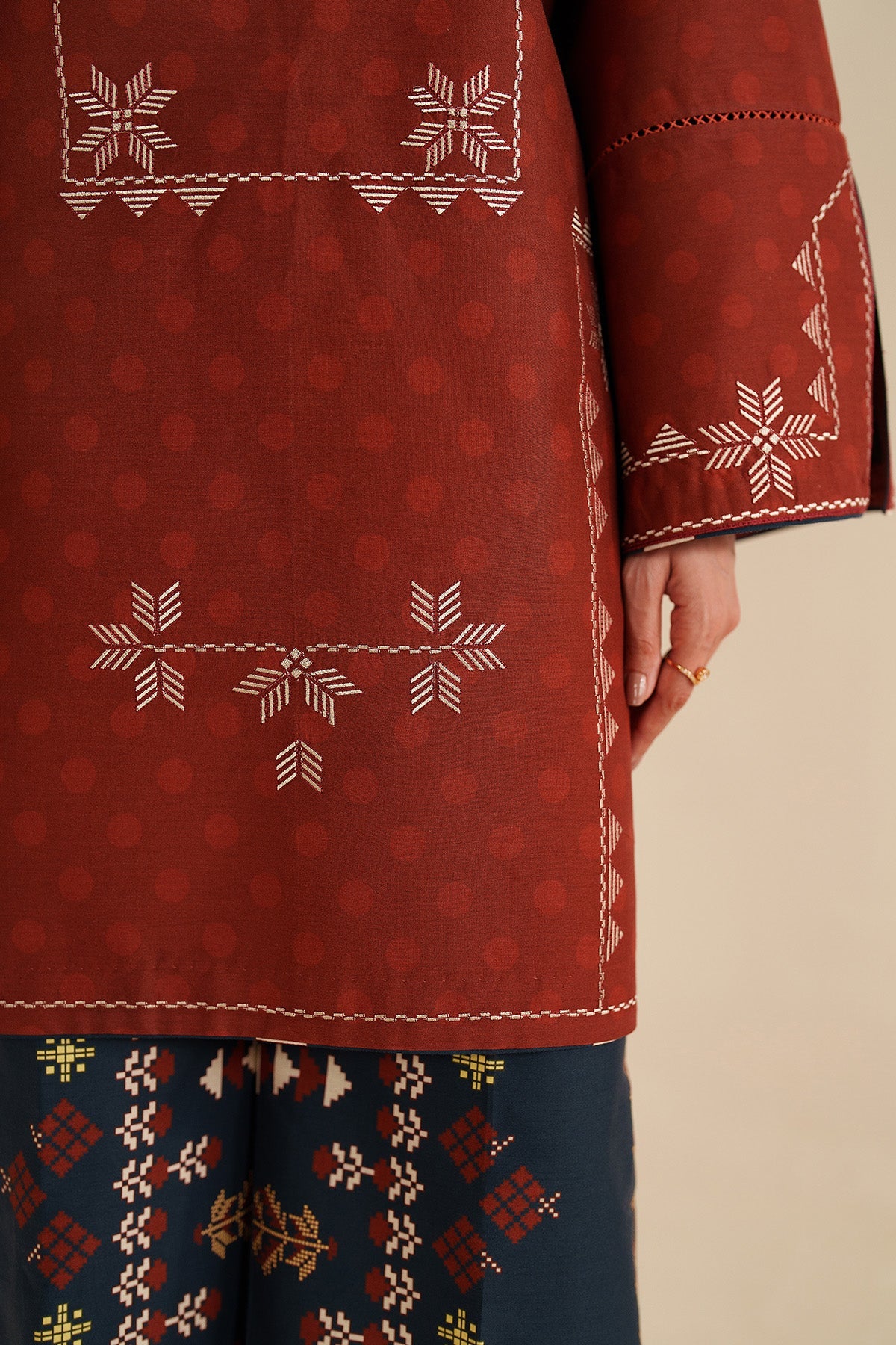 EMBROIDERED PREMIUM VISCOSE UW-0194