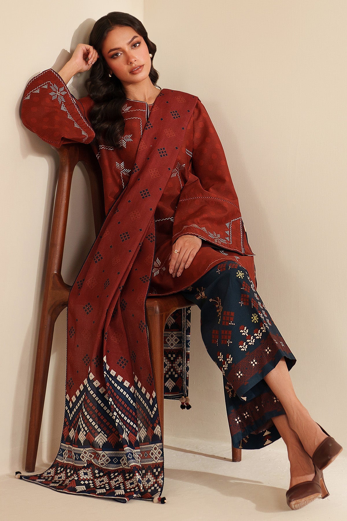 EMBROIDERED PREMIUM VISCOSE UW-0194