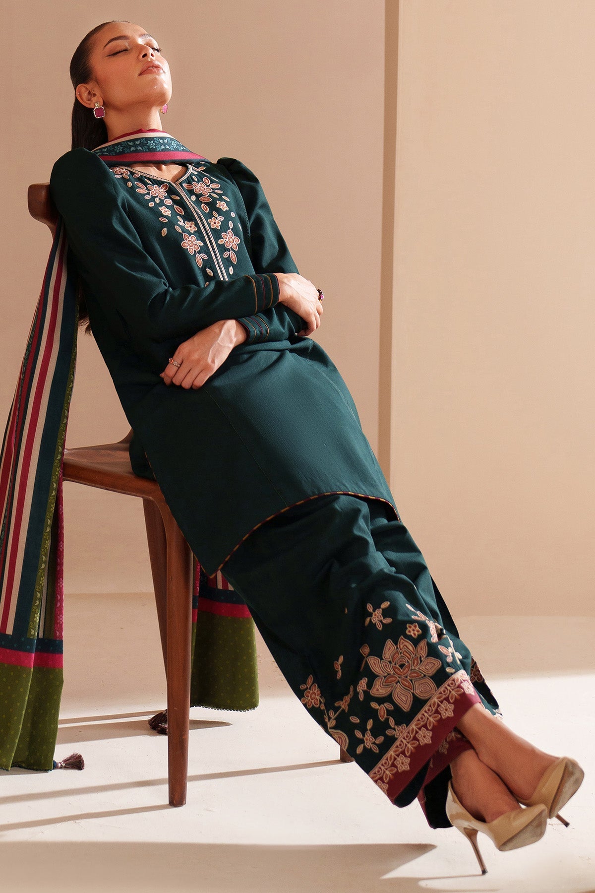EMBROIDERED KHADDAR UW-0186