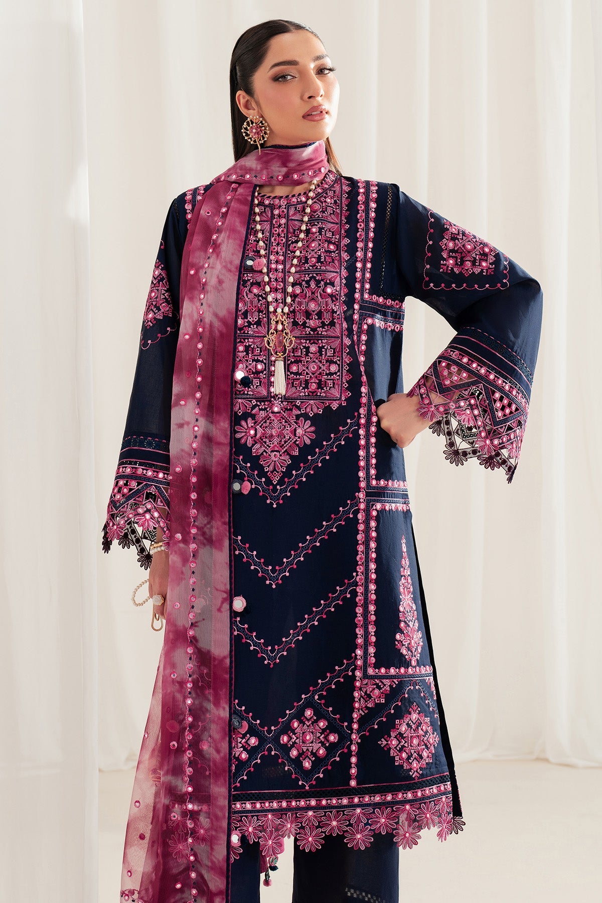 EMBROIDERED LAWN IL25-D01