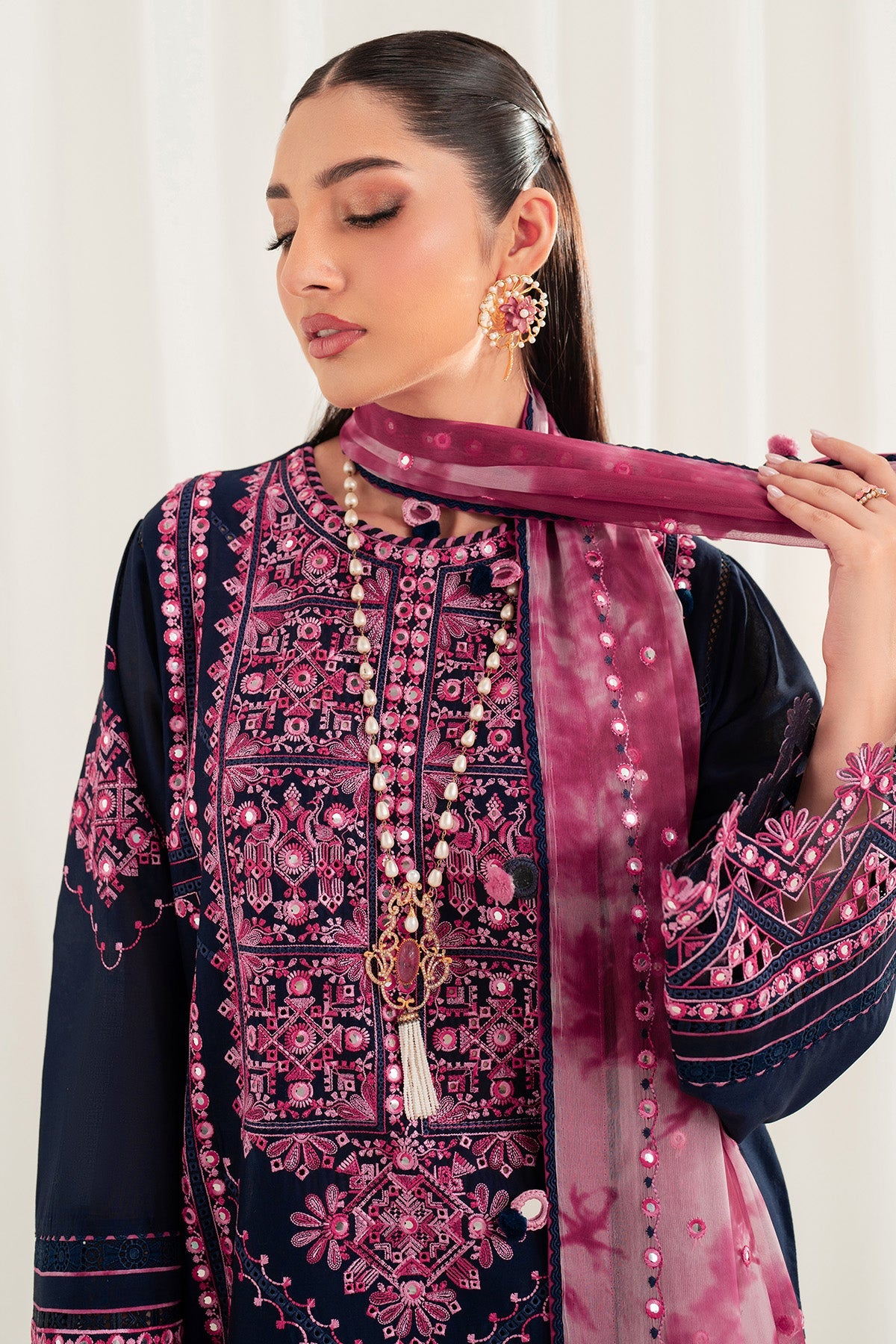 EMBROIDERED LAWN IL25-D01