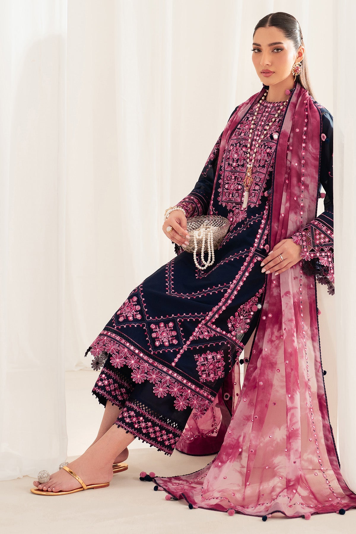 EMBROIDERED LAWN IL25-D01