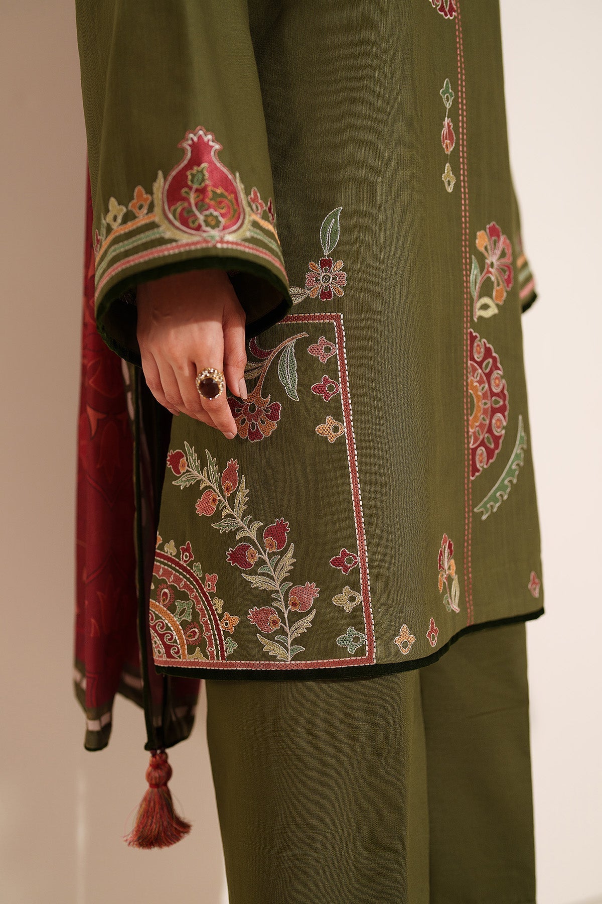 EMBROIDERED KHADDAR UW-0239