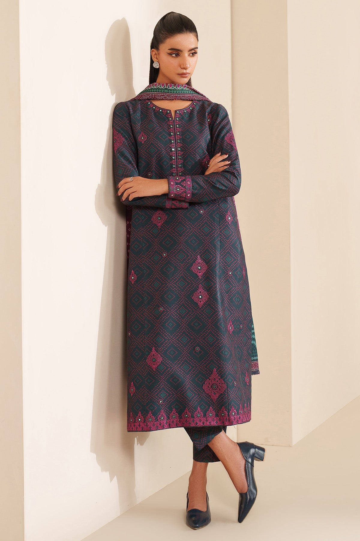 EMBROIDERED PREMIUM VISCOSE UW-0230