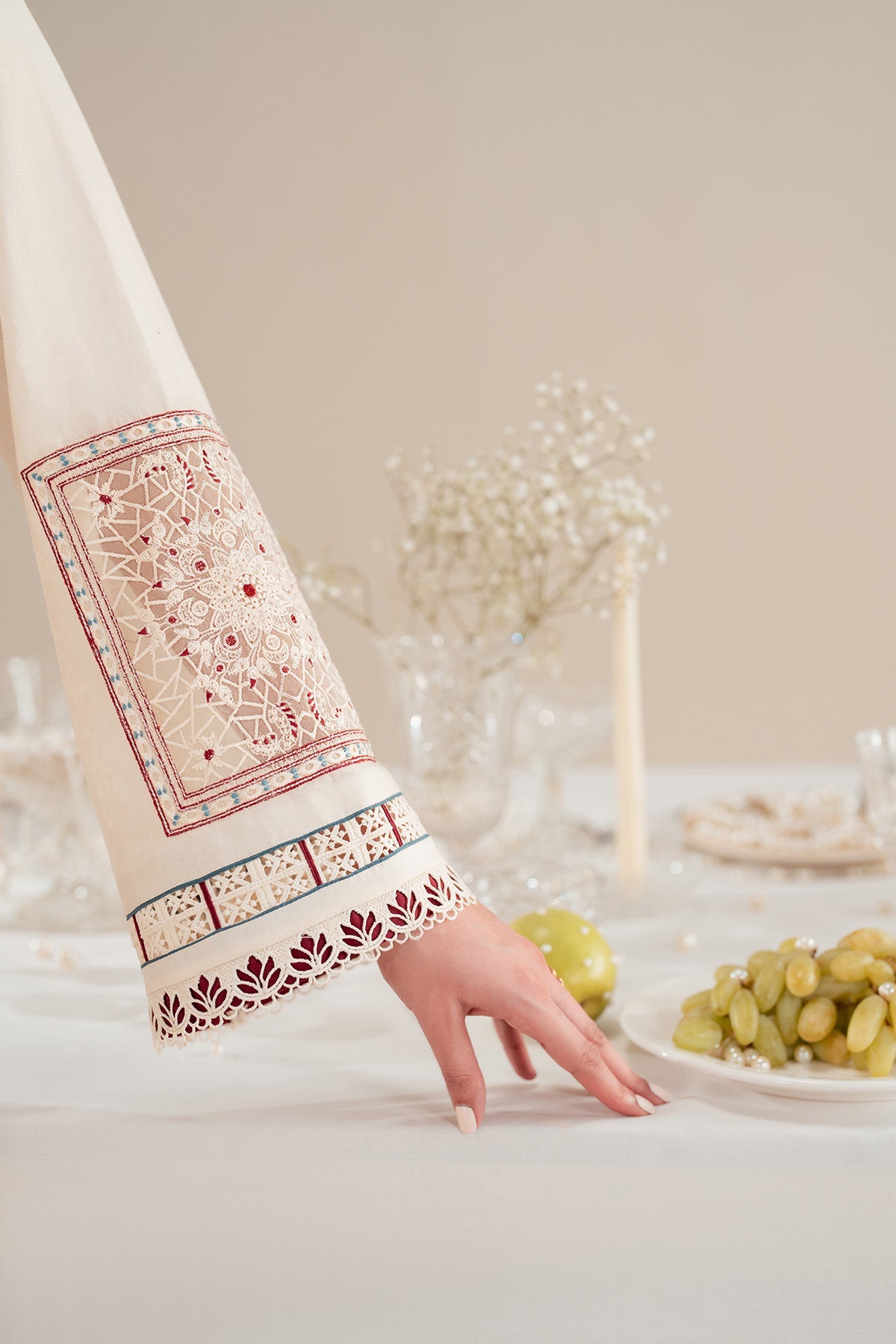 EMBROIDERED LAWN IL'25-D02