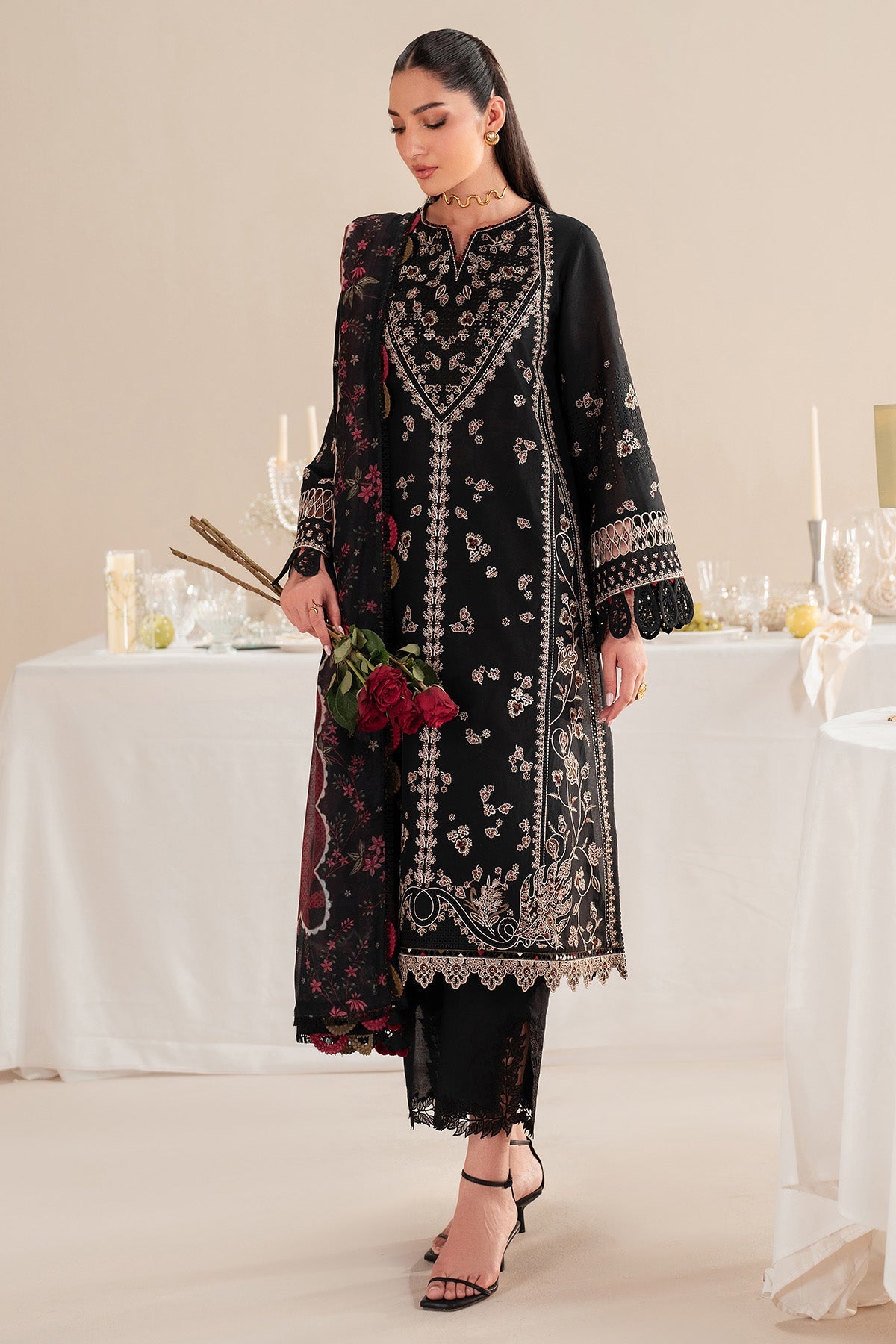 EMBROIDERED LAWN IL25-D07