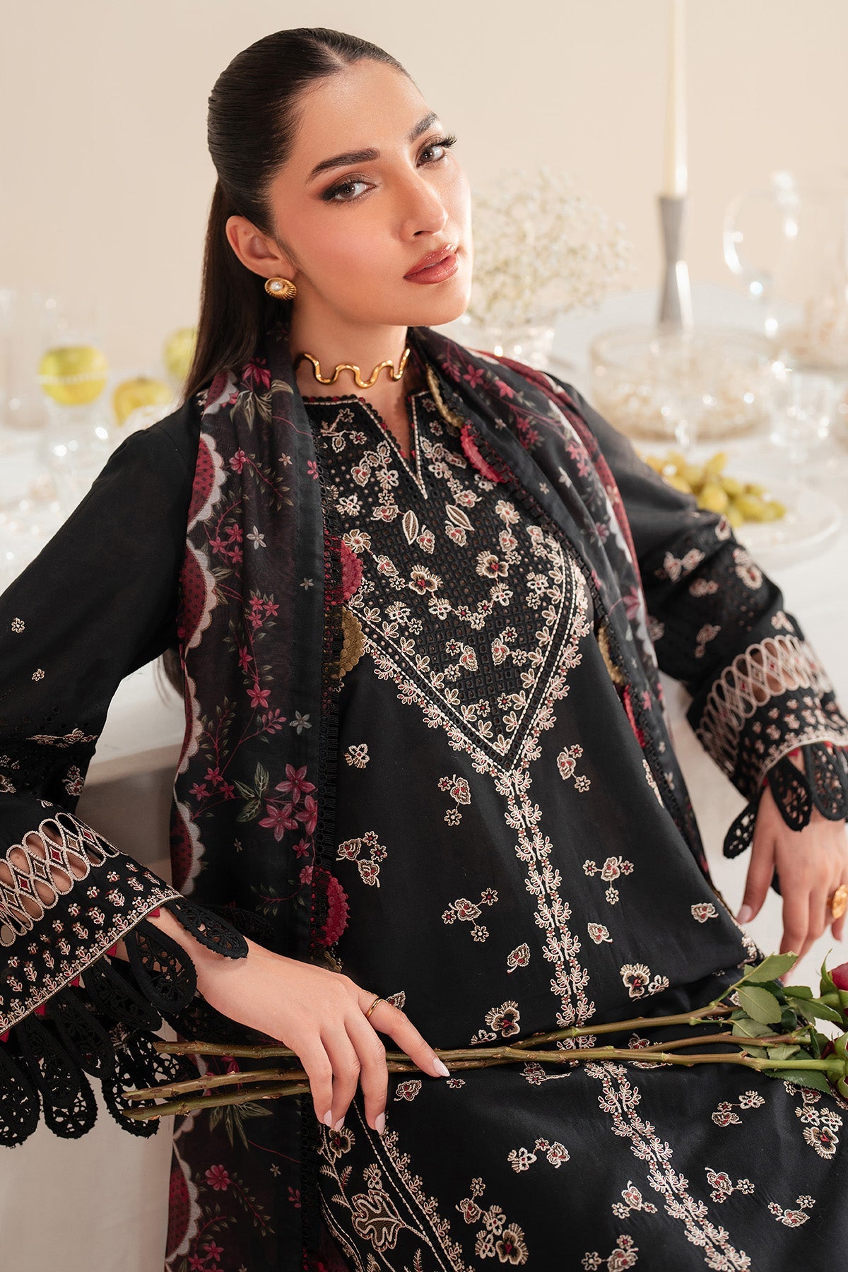 EMBROIDERED LAWN IL25-D07