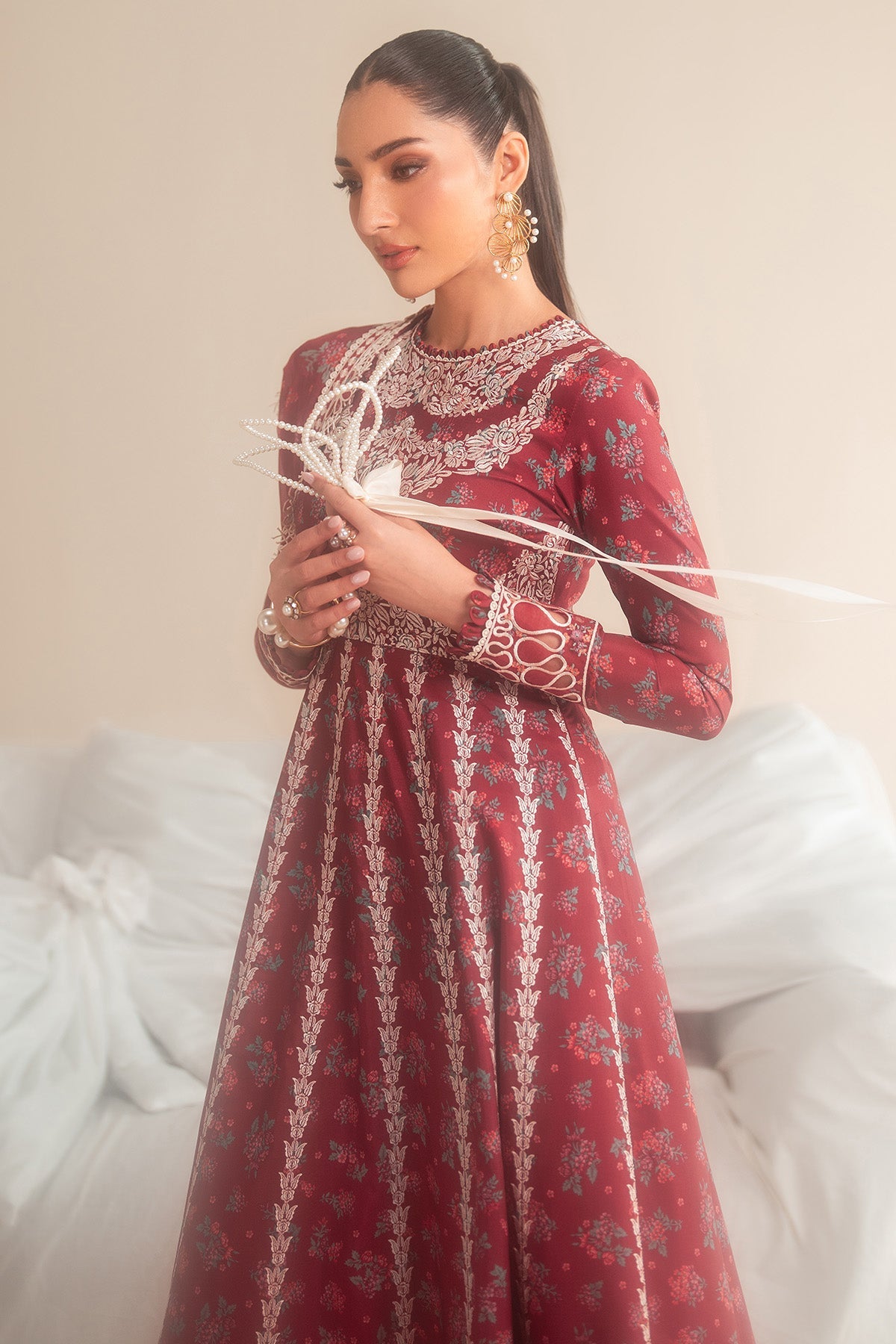 EMBROIDERED LAWN IL25-D08