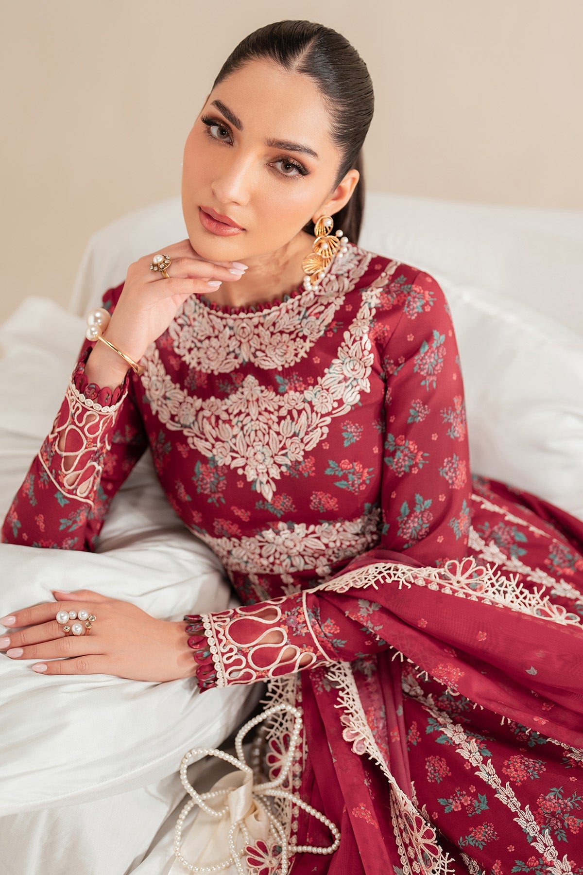 EMBROIDERED LAWN IL25-D08