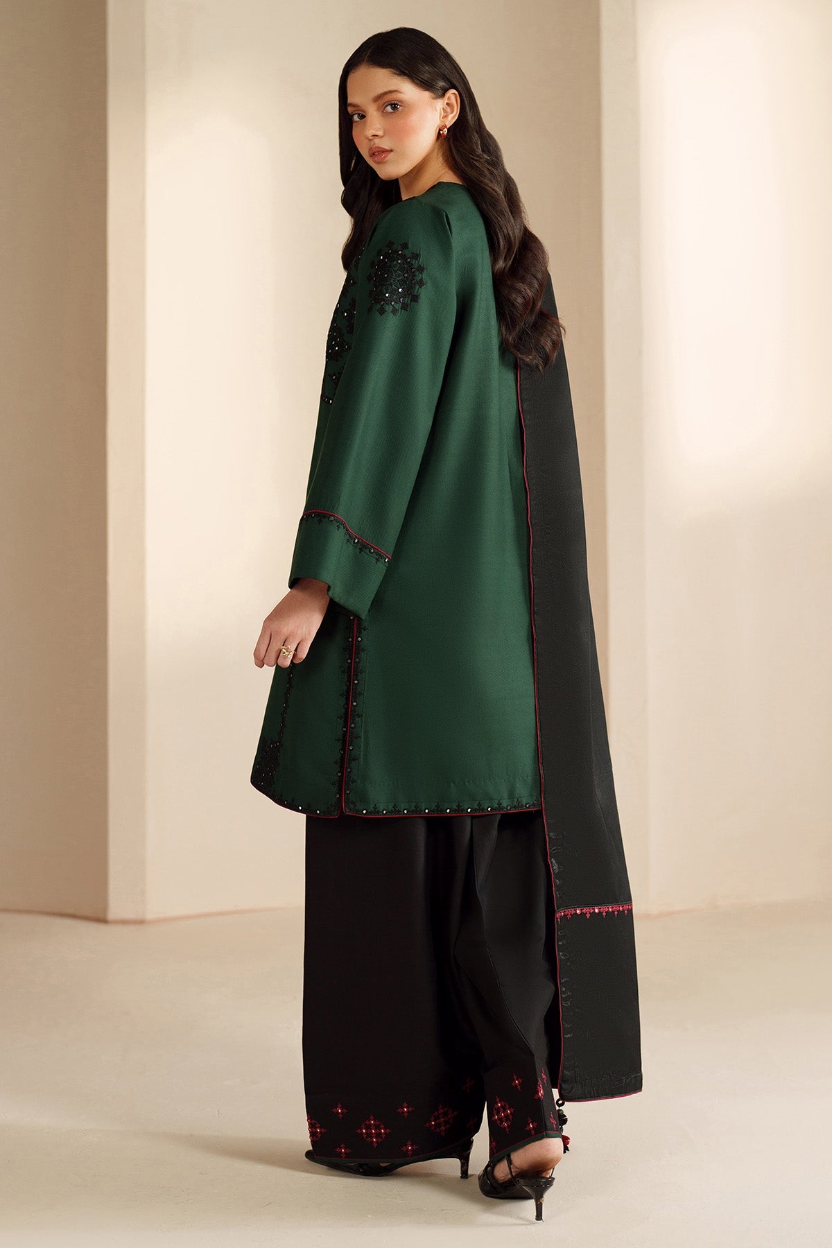 EMBROIDERED VISCOSE UW-0206