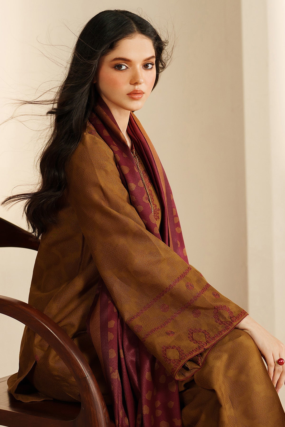 EMBROIDERED JACQUARD KHADDAR UW-0204