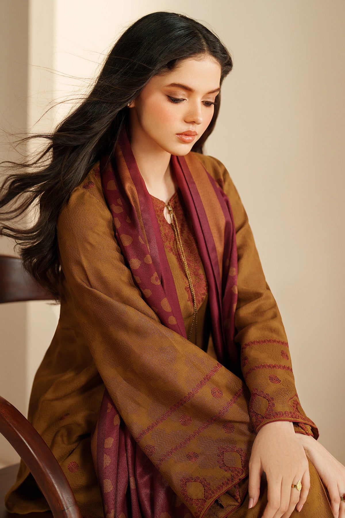 EMBROIDERED JACQUARD KHADDAR UW-0204