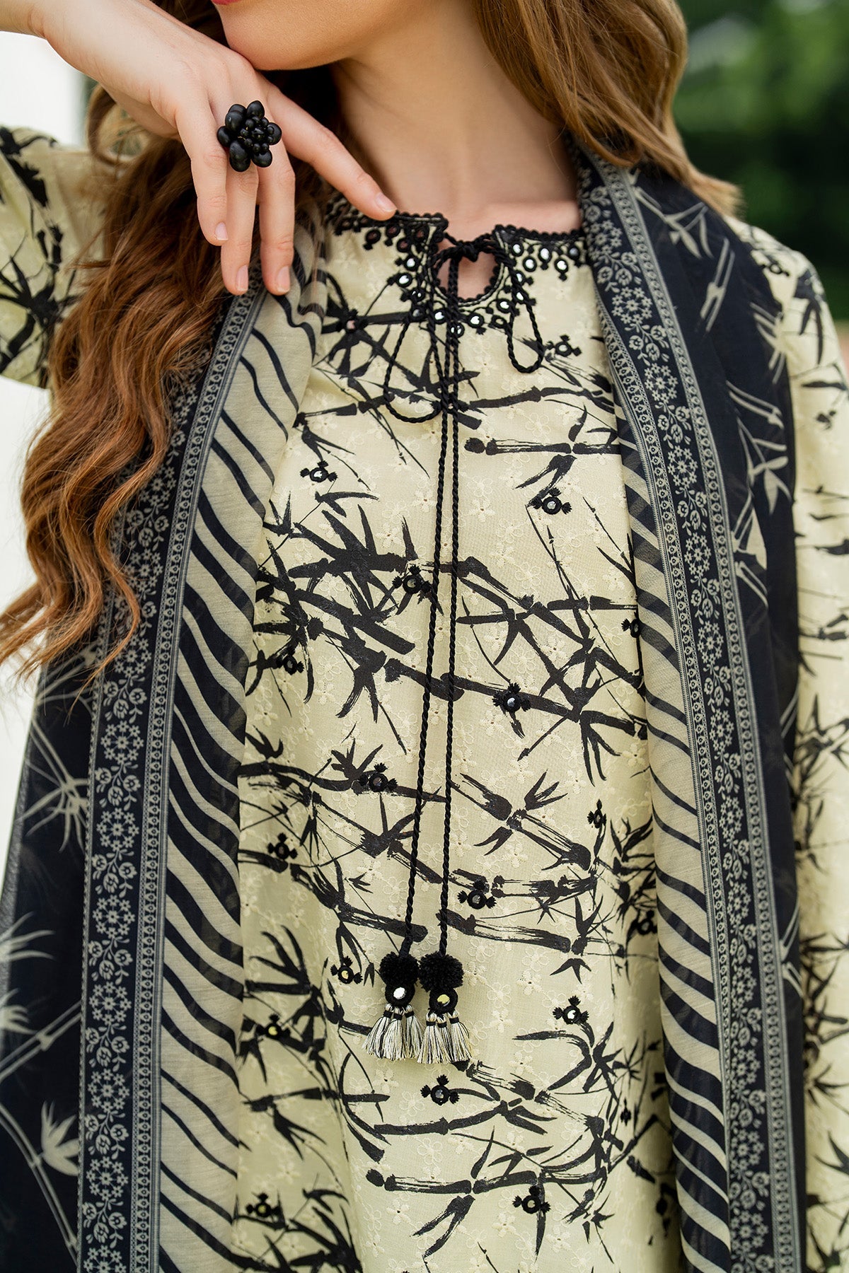 EMBROIDERED SOFT CAMBRIC RTW-1217