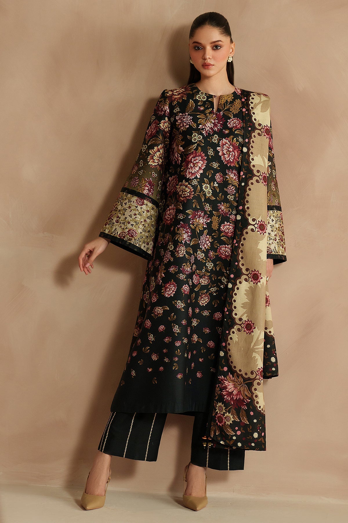 EMBROIDERED PREMIUM VISCOSE UW-0199