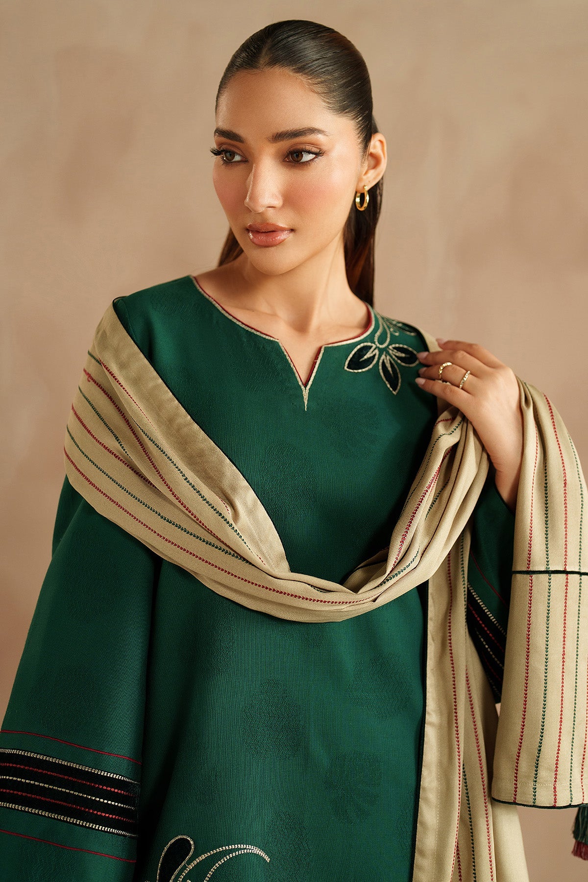 EMBROIDERED JACQUARD KHADDAR UW-0168