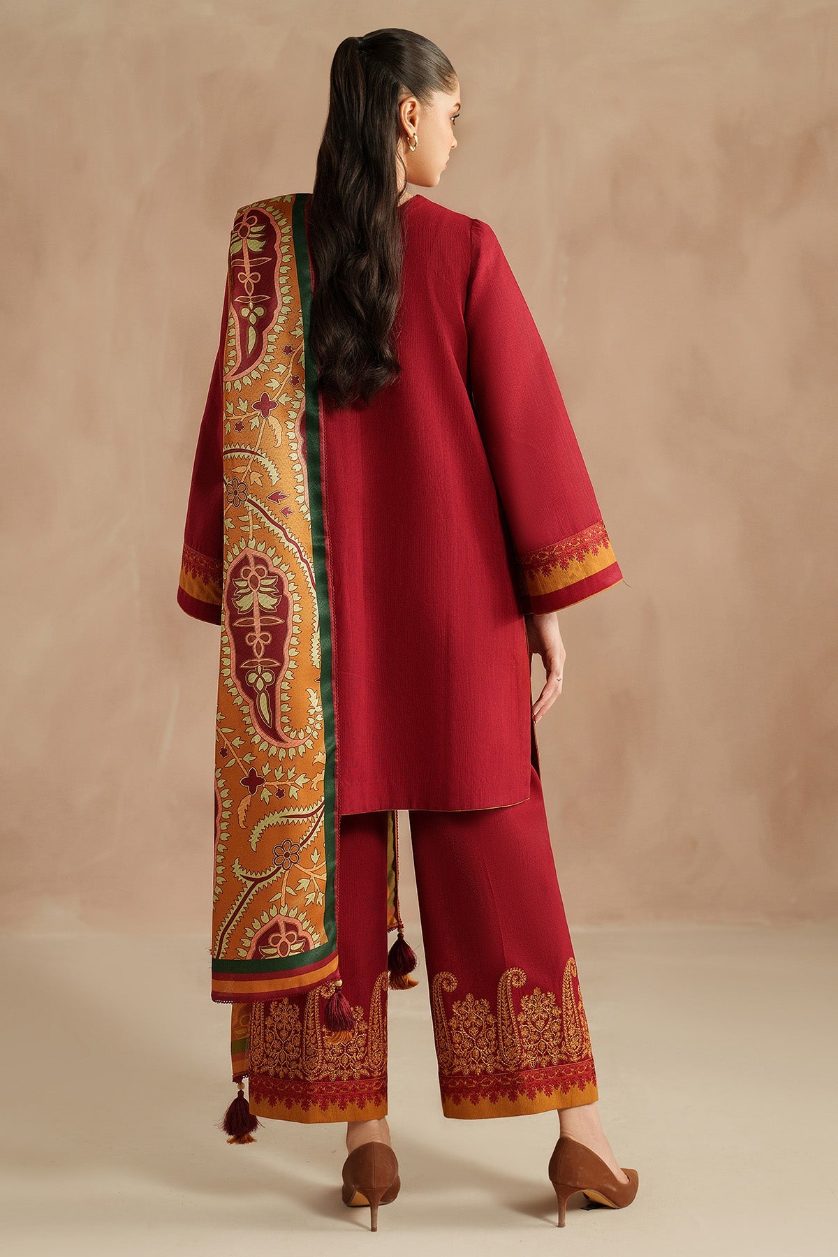 EMBROIDERED KHADDAR UW-0187