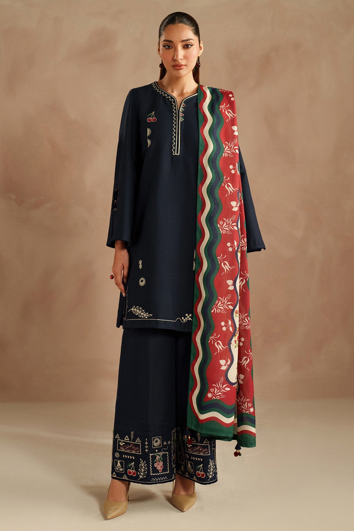 EMBROIDERED KHADDAR UW-0195