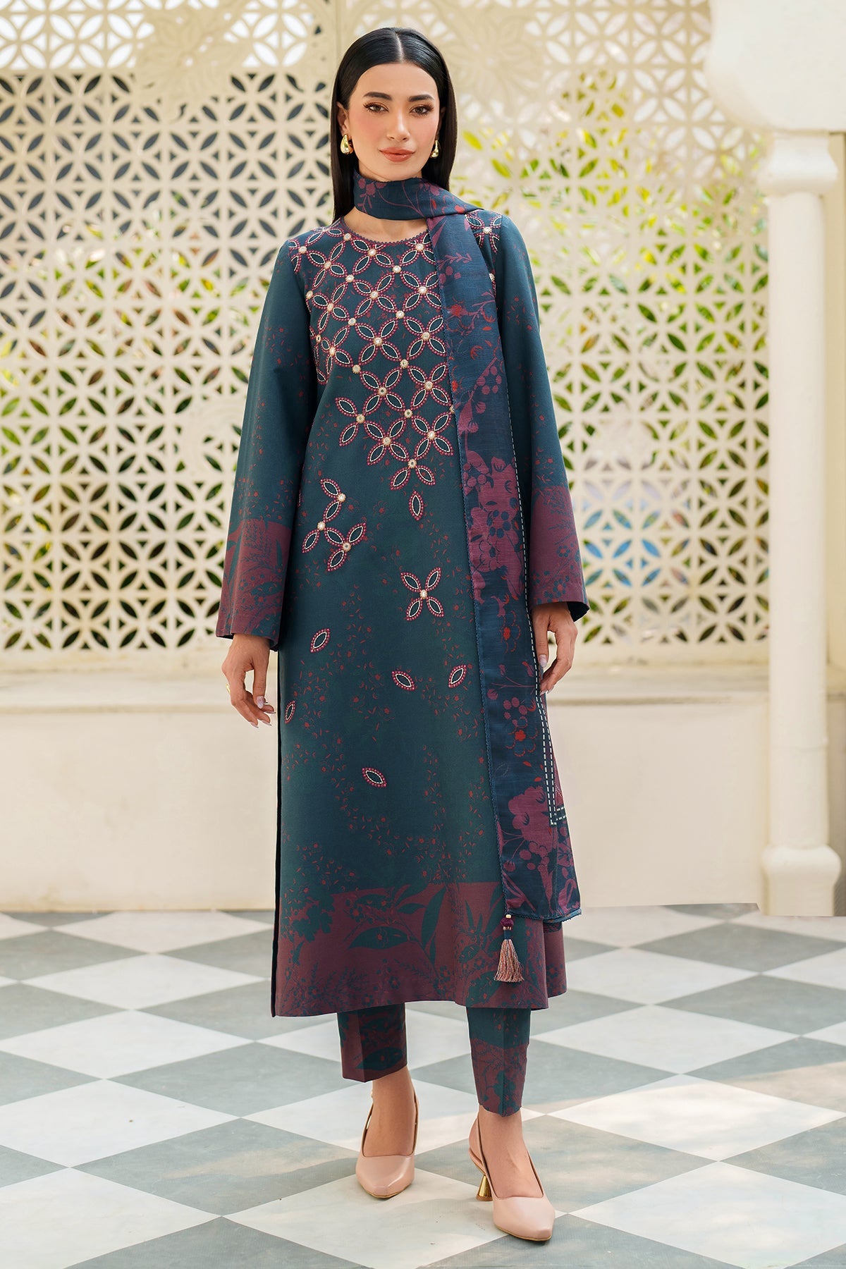 EMBROIDERED PREMIUM VISCOSE UW-0174