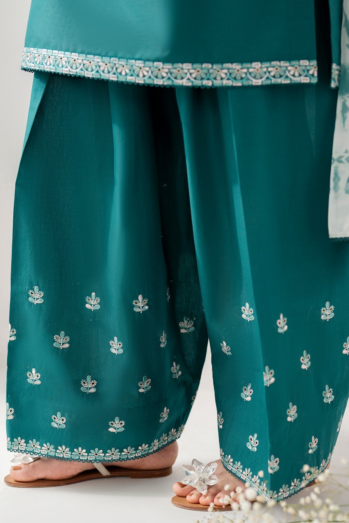 EMBROIDERED LAWN RTW-9248