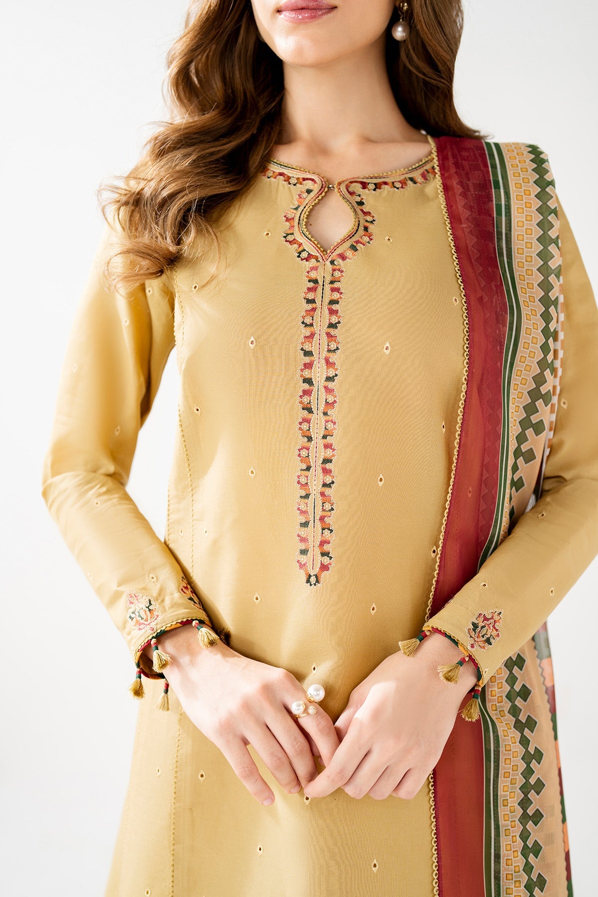 EMBROIDERED LAWN USE-9245
