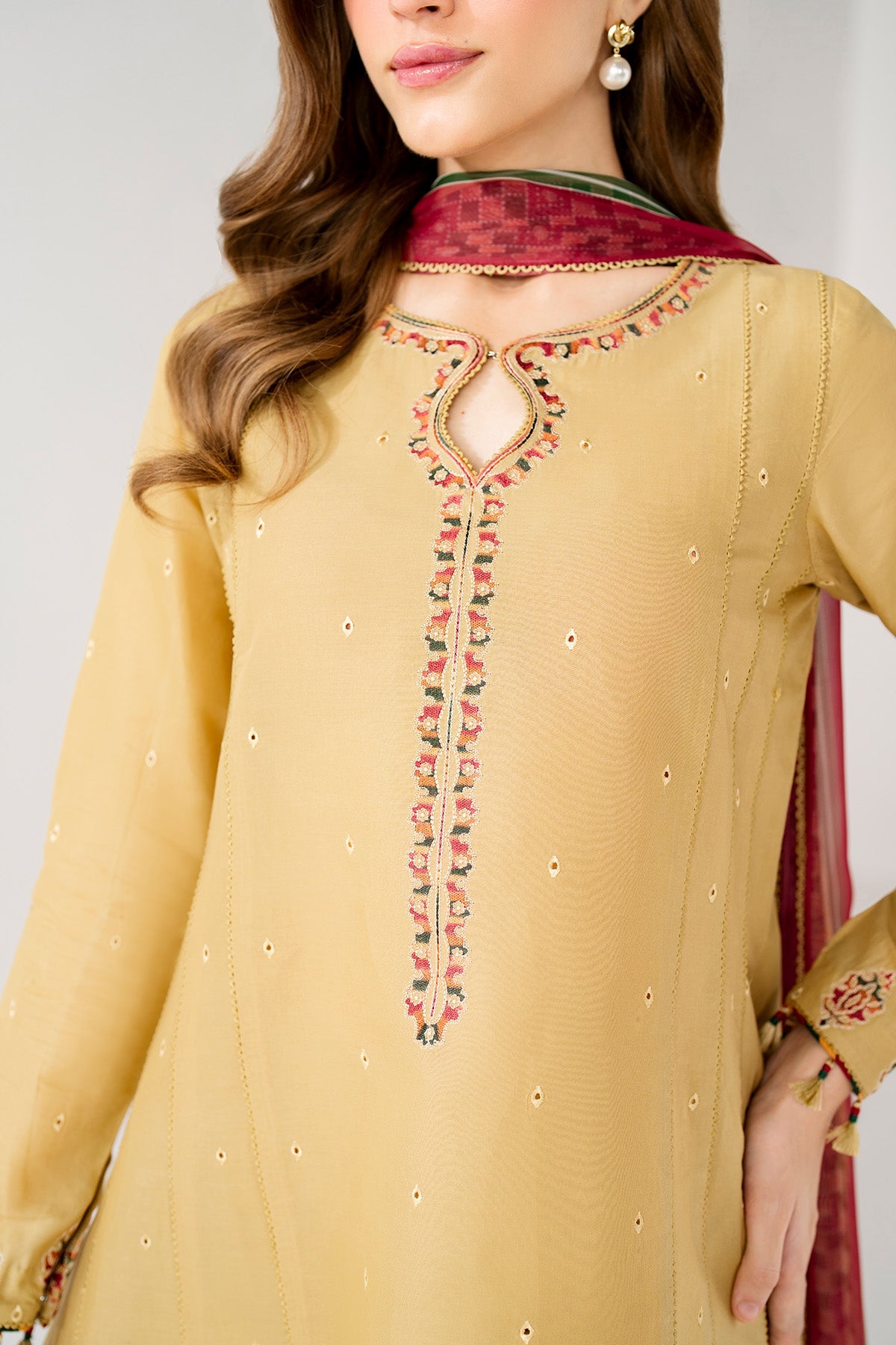 EMBROIDERED LAWN USE-9245