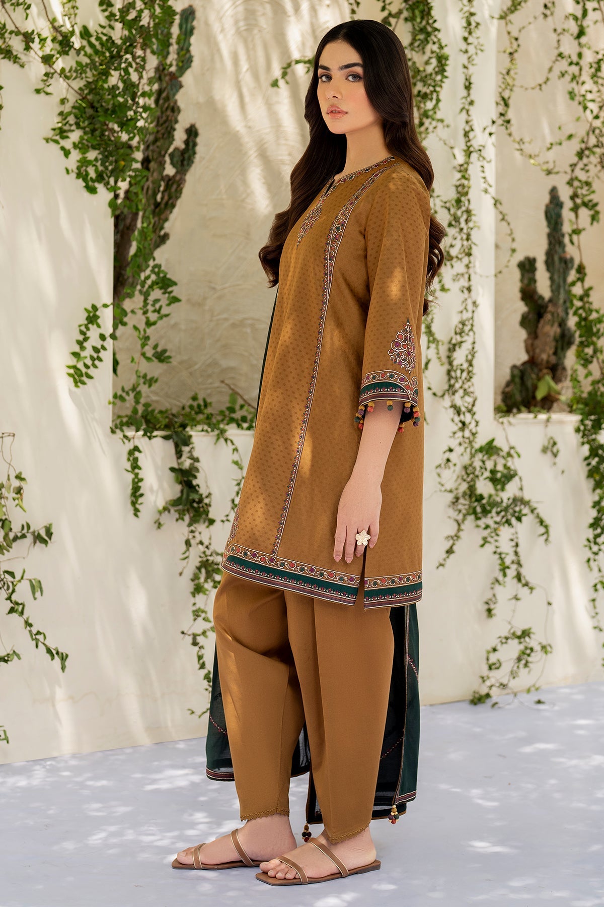 EMBROIDERED DOBBY LAWN USE-9211