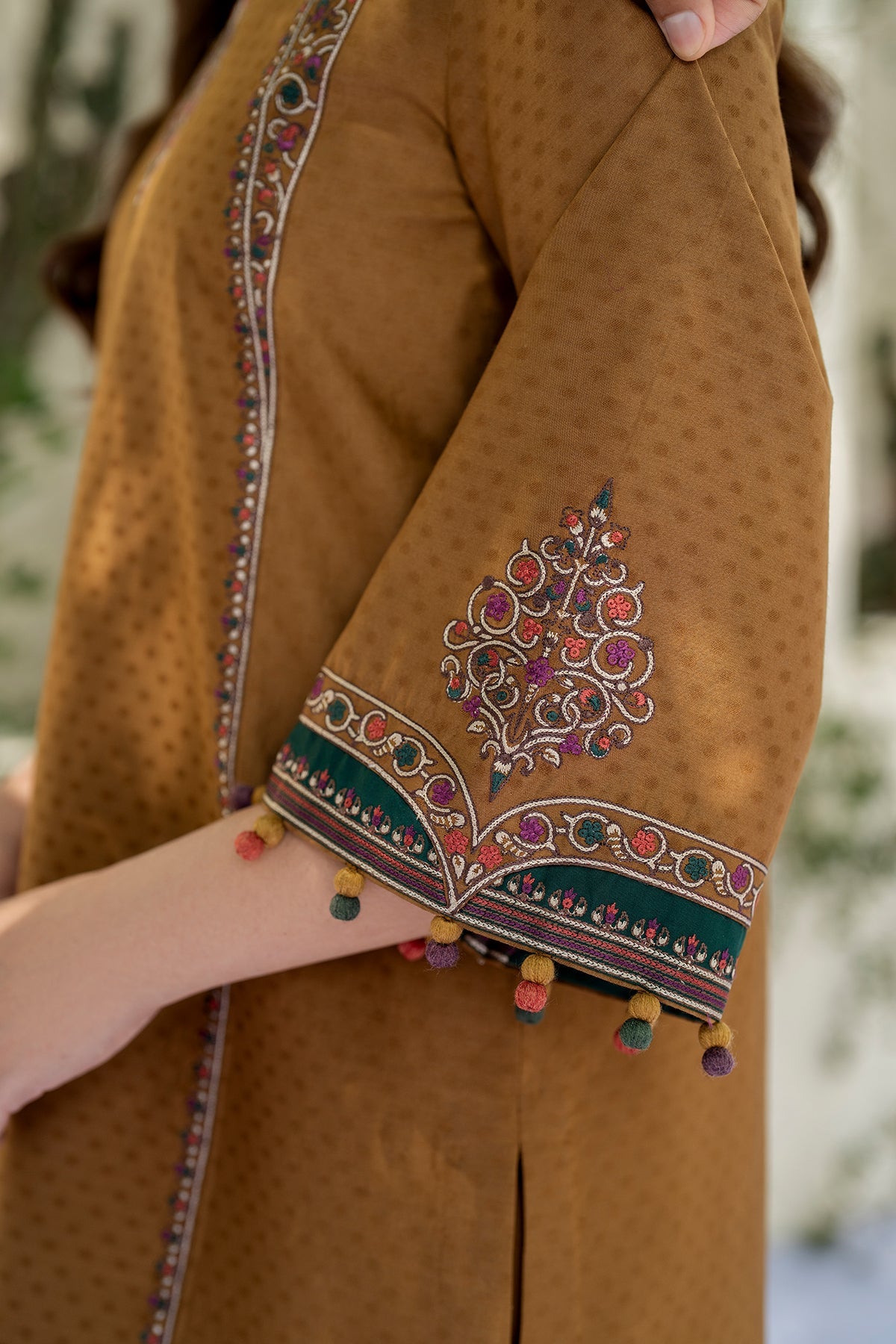 EMBROIDERED DOBBY LAWN USE-9211