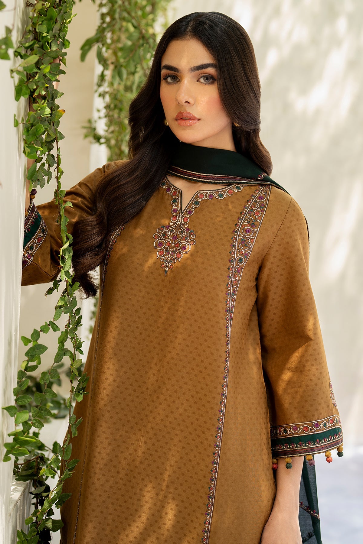 EMBROIDERED DOBBY LAWN USE-9211