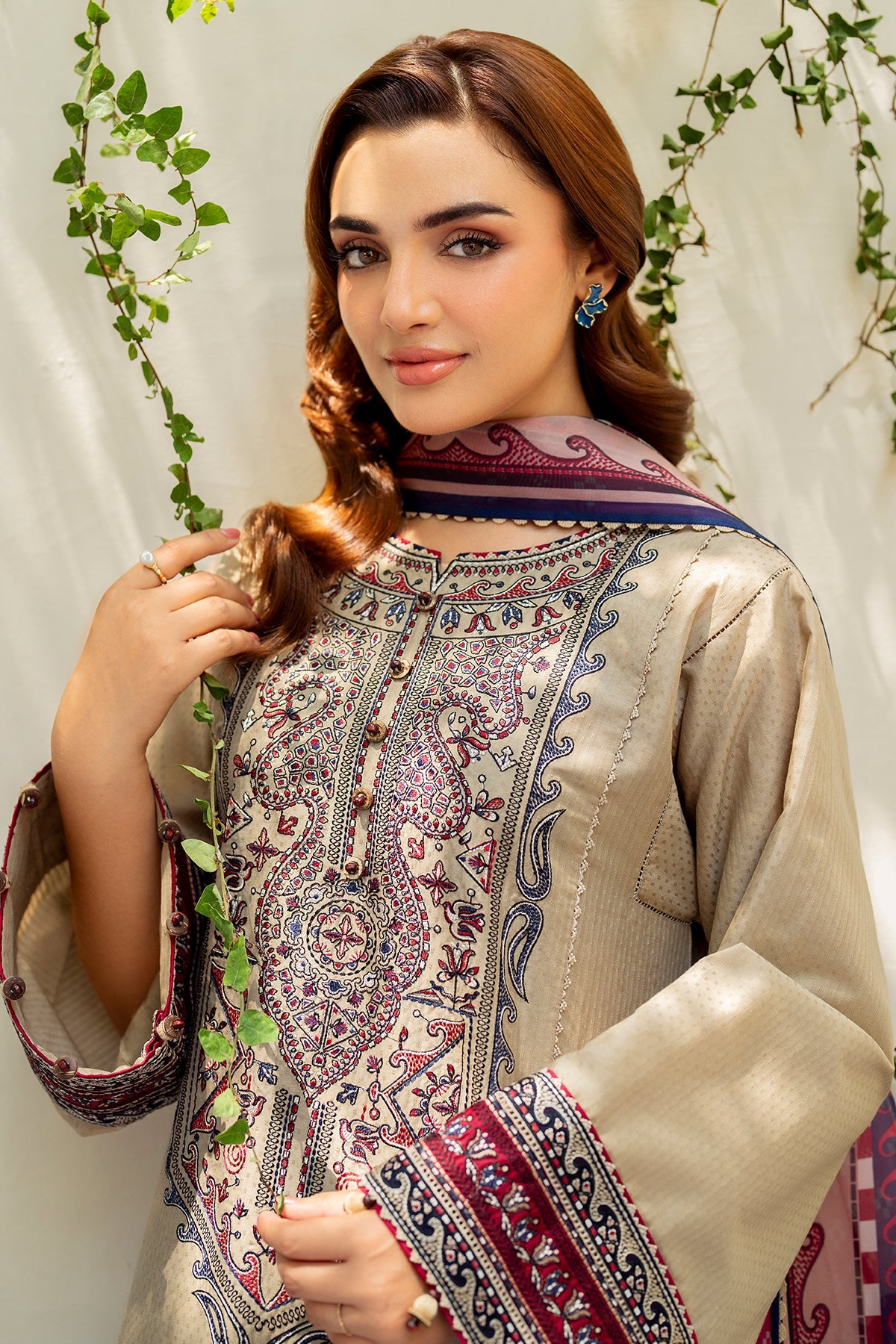 EMBROIDERED DOBBY LAWN USE-9202