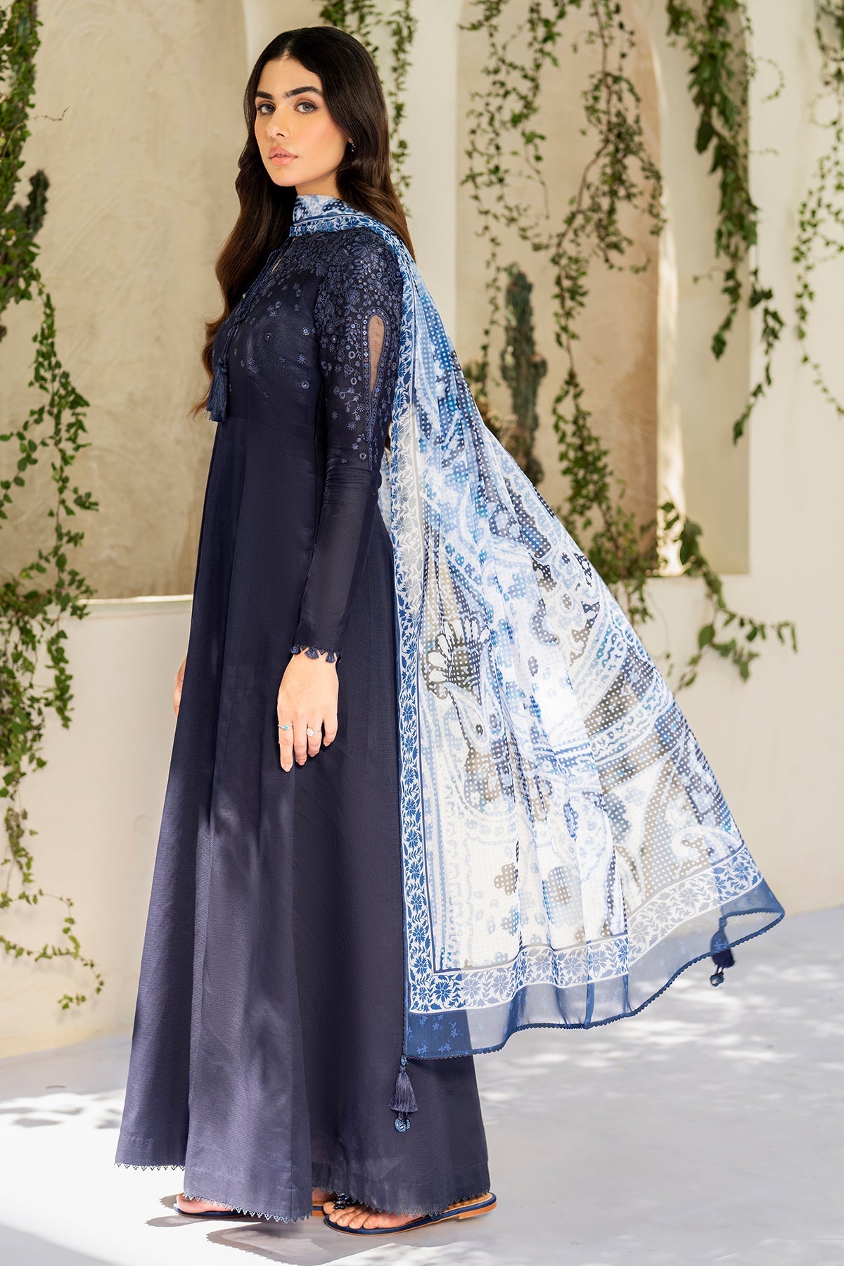 EMBROIDERED DOBBY LAWN USE-9209