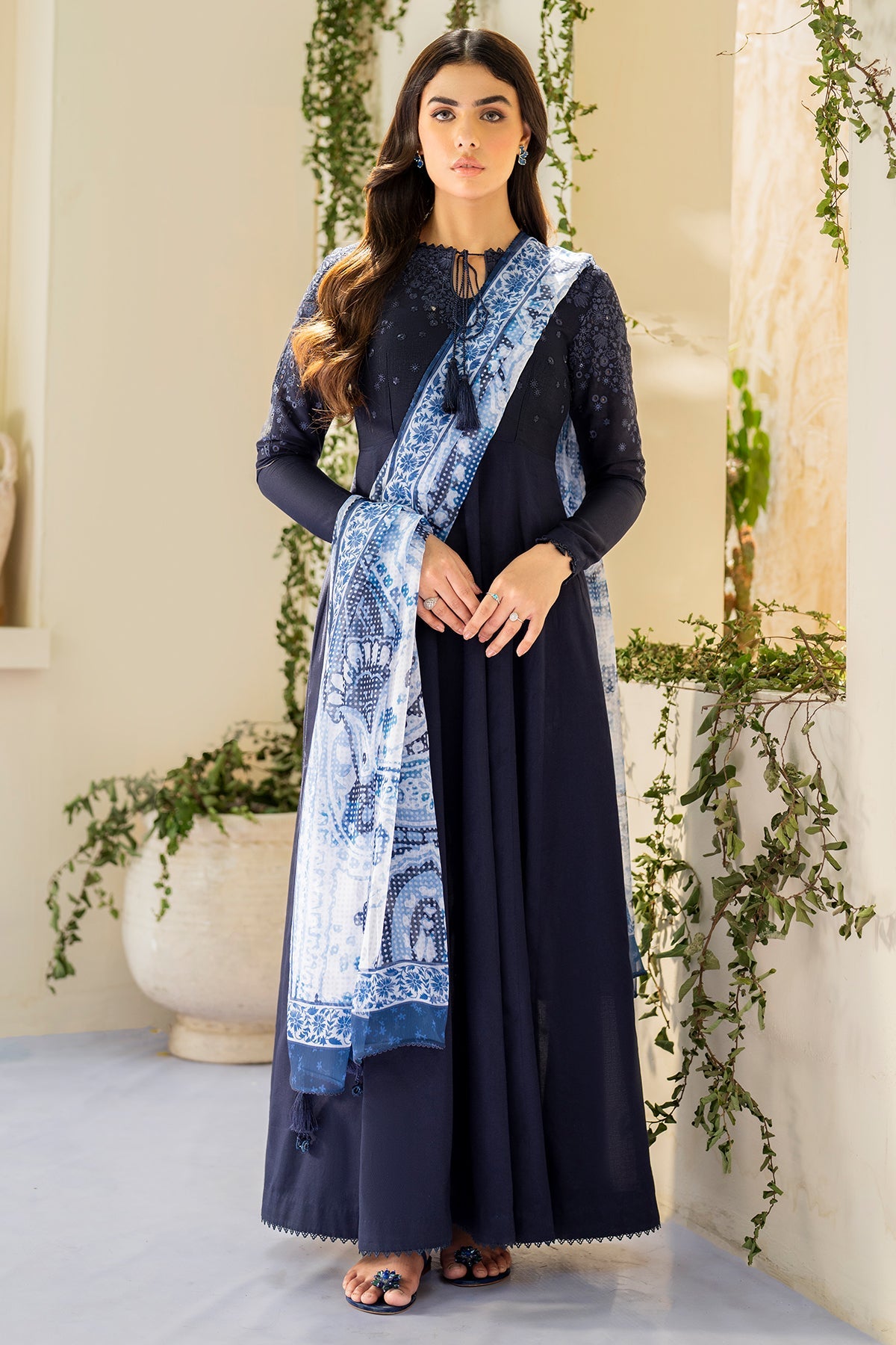 EMBROIDERED DOBBY LAWN USE-9209