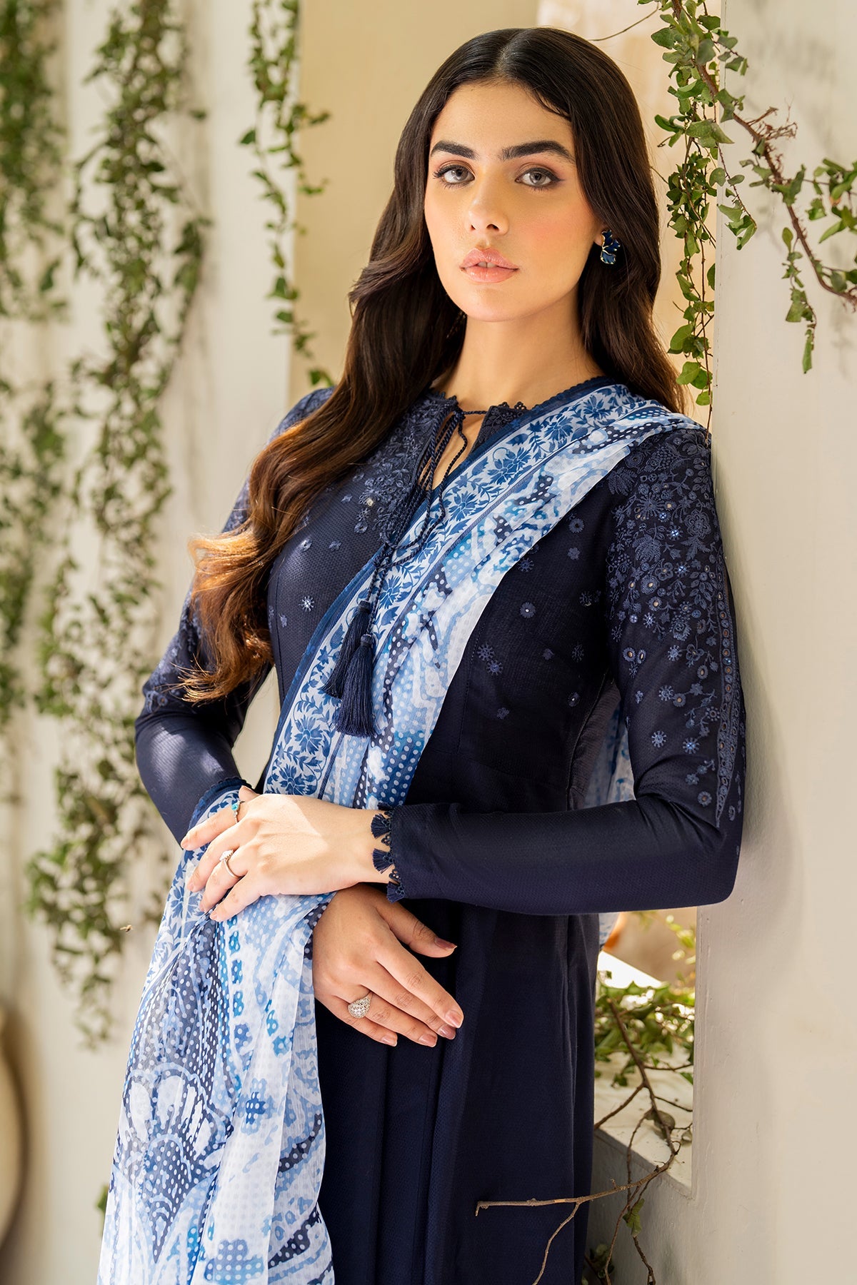 EMBROIDERED DOBBY LAWN USE-9209