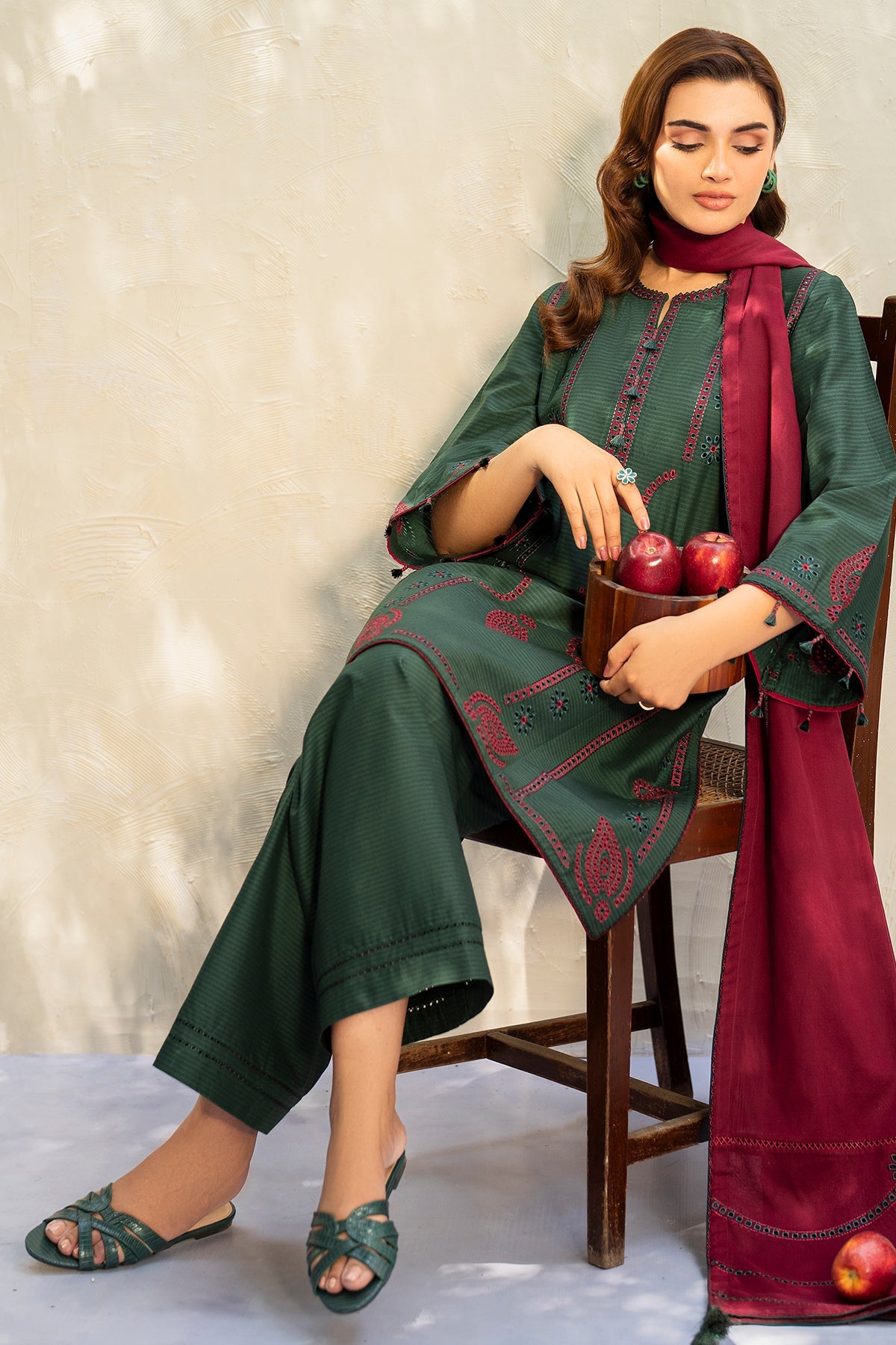 EMBROIDERED DOBBY LAWN USE-9212