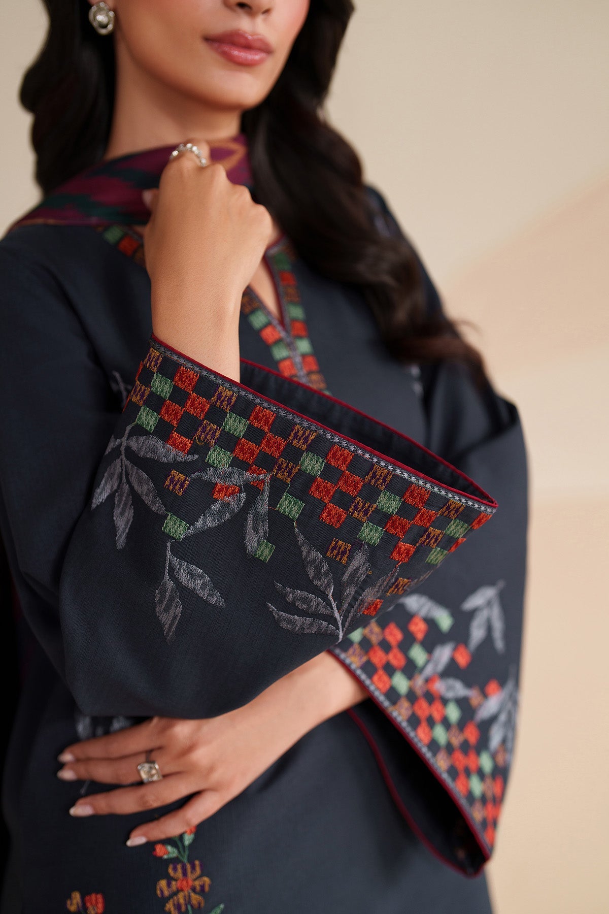 EMBROIDERED KHADDAR UW-0226