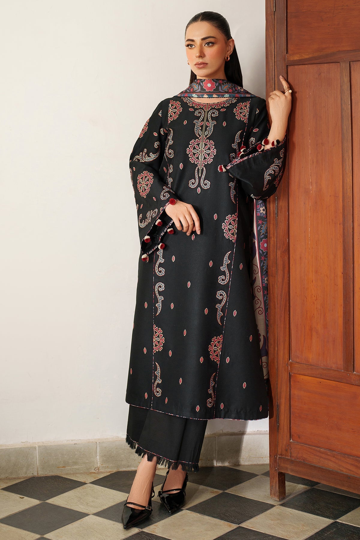 EMBROIDERED PREMIUM VISCOSE UW-0152