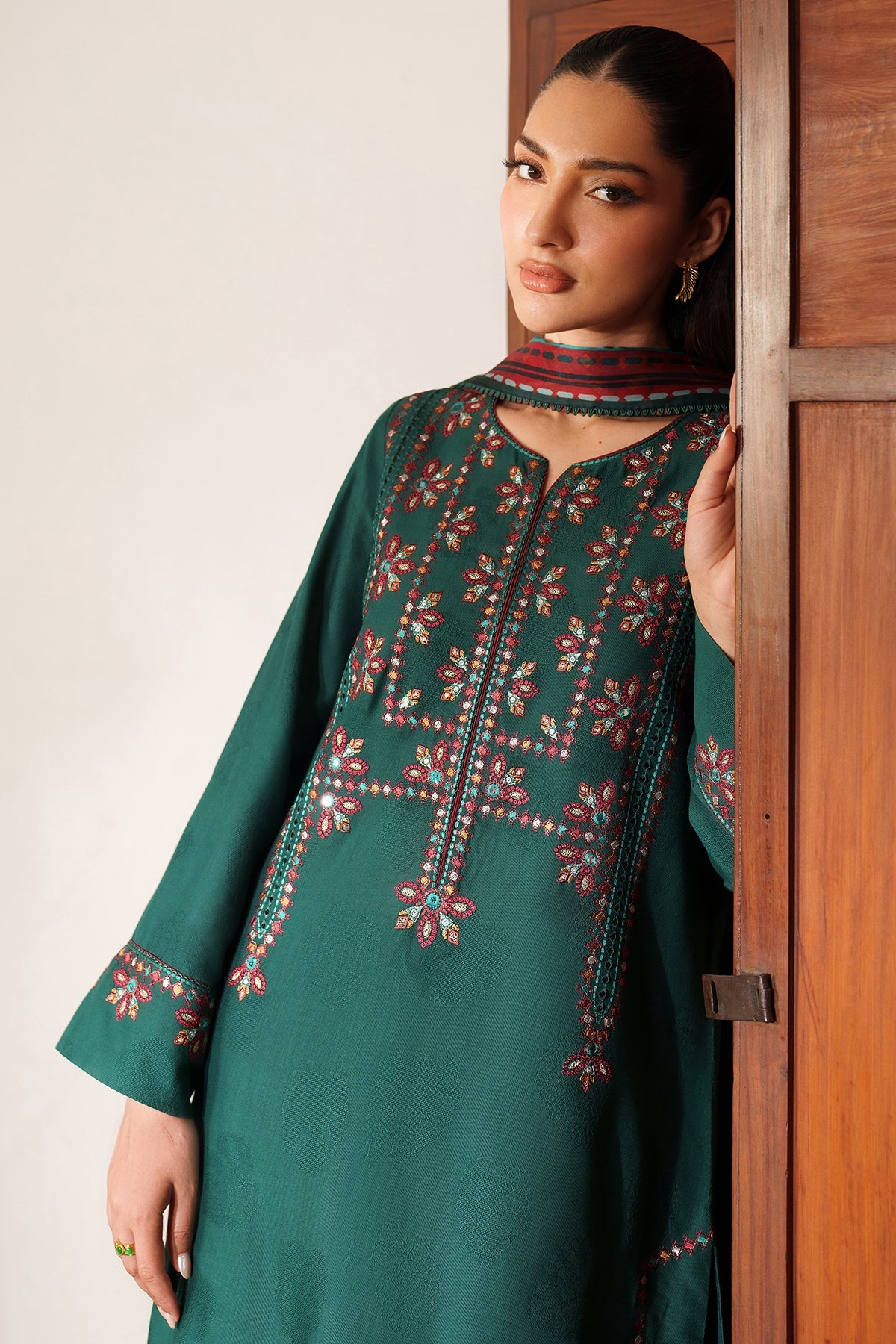 EMBROIDERED JACQUARD KHADDAR UW-0146