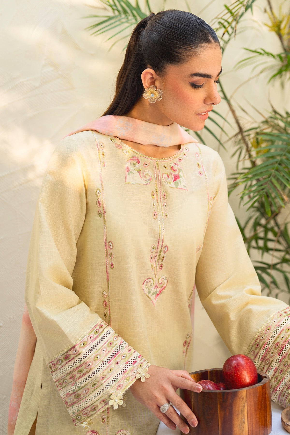 EMBROIDERED SLUB LAWN USE-9210