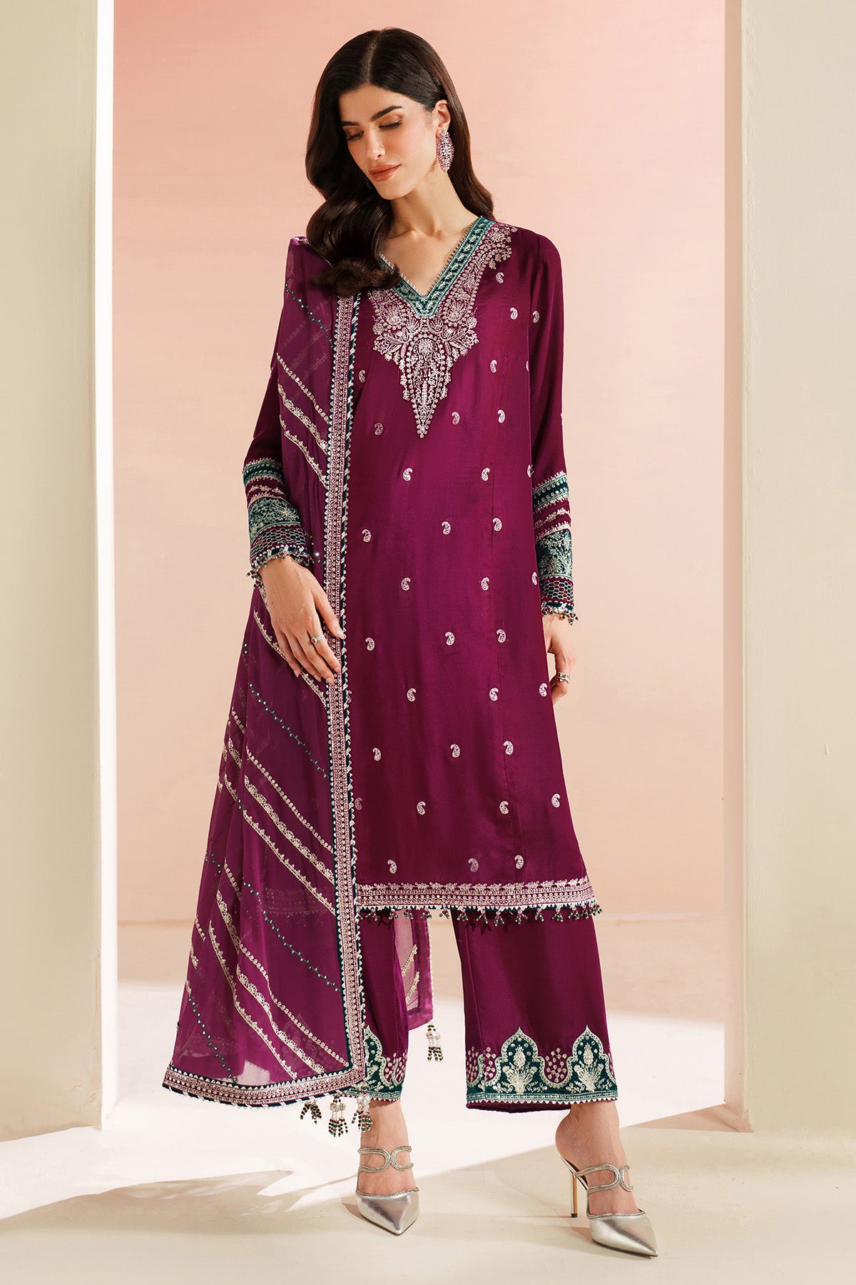 Embroidered Velvet Formal VVF25-D06