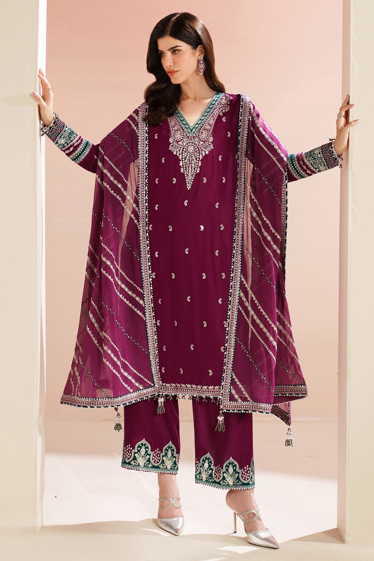 Embroidered Velvet Formal VVF25-D06