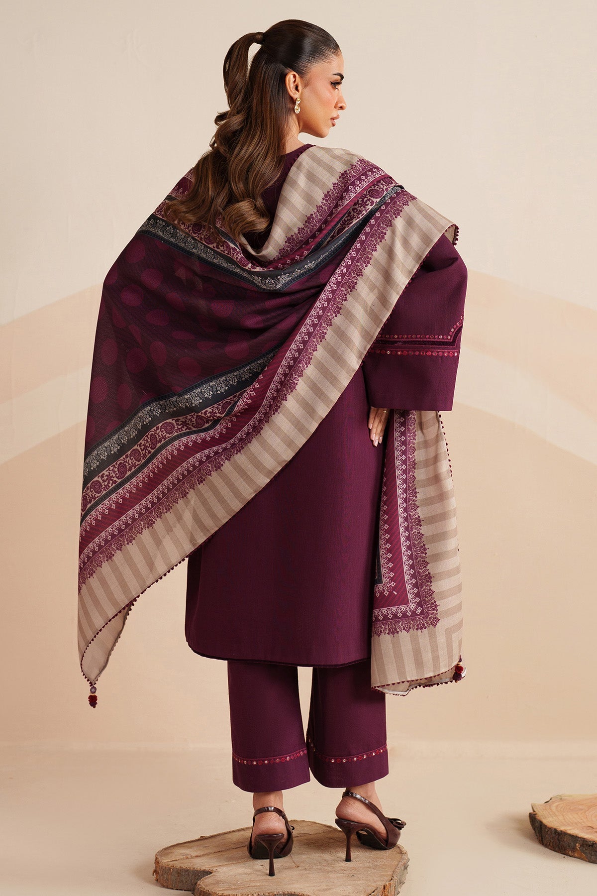 EMBROIDERED KHADDAR UW-0220