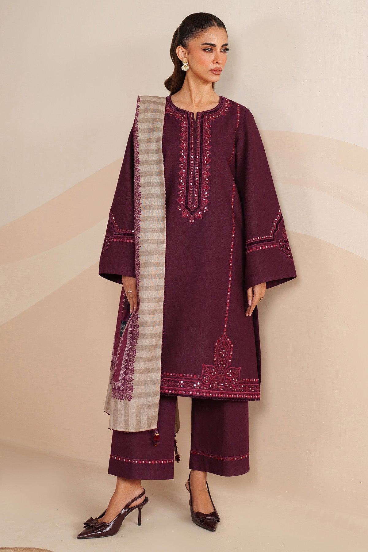EMBROIDERED KHADDAR UW-0220