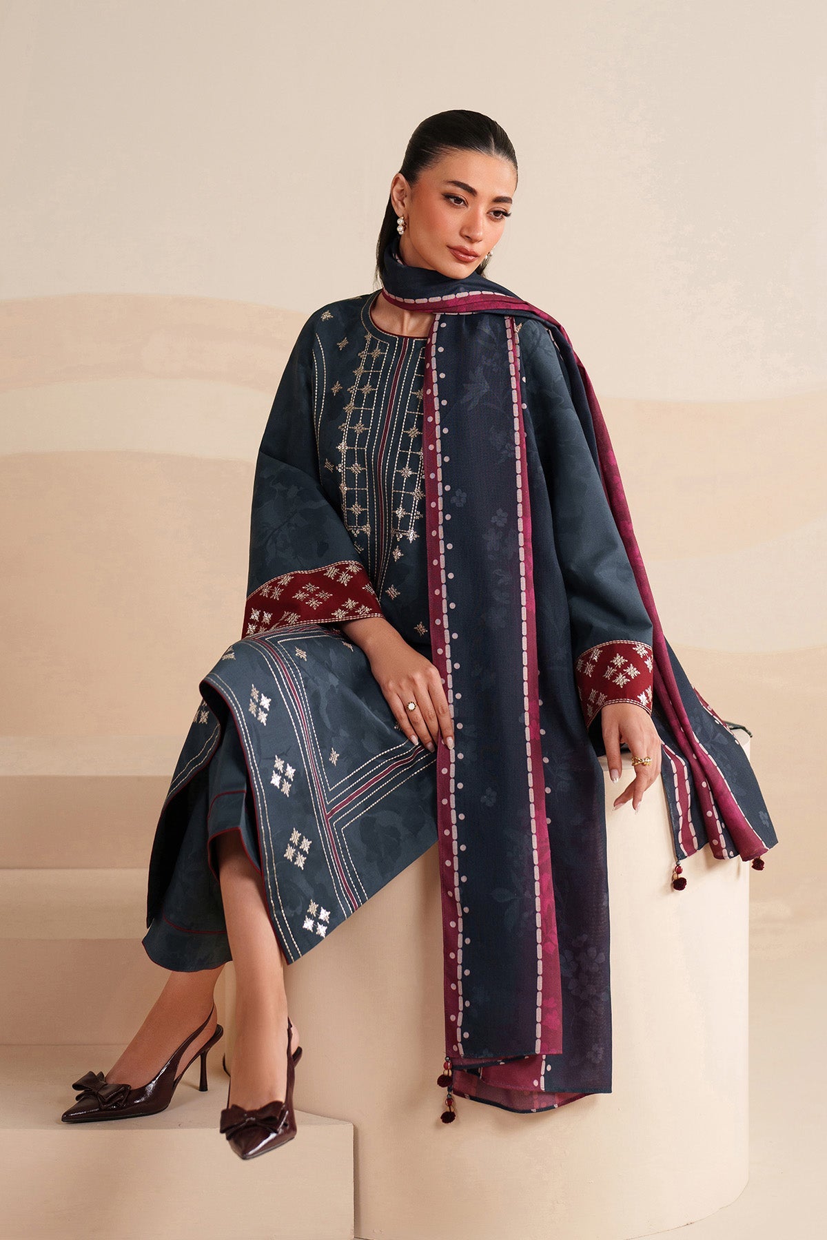 EMBROIDERED PREMIUM VISCOSE UW-0224