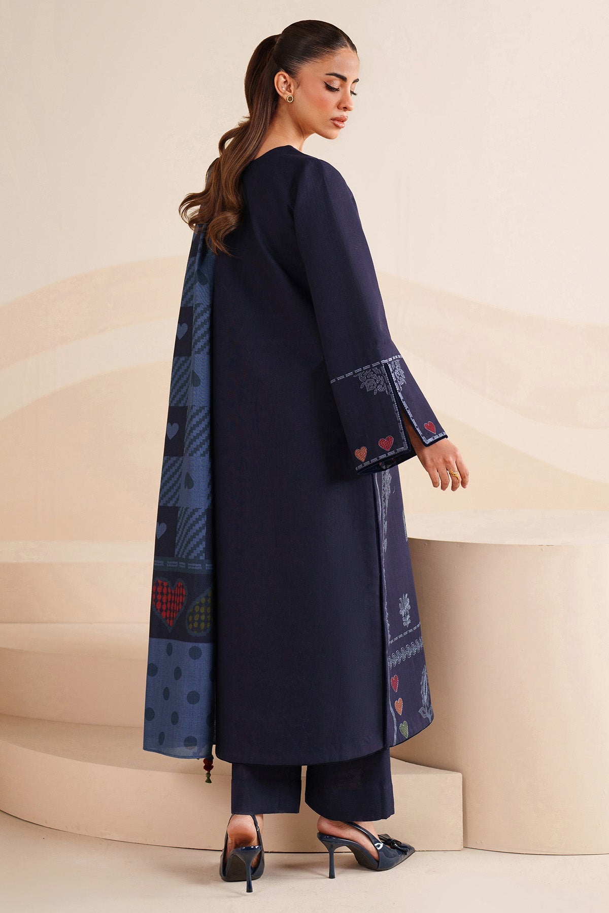 EMBROIDERED KHADDAR UW-0229