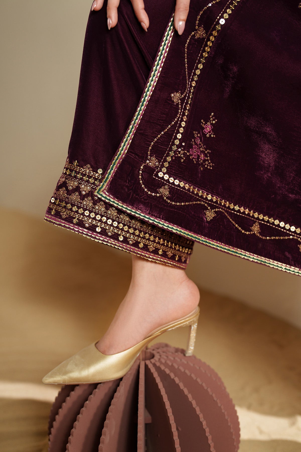 Embroidered Velvet Formal VVF D-4